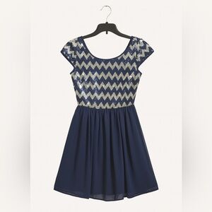 B. Darlin Juniors Navy & Silver Sequin Dress – Size 3/4 Cocktail Formal Prom